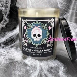 Bath & Body Works Wicked Vanilla Woods Halloween 2025 Single Wick‎ Candle Skull